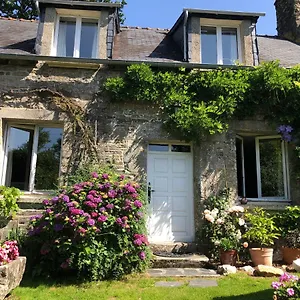 Minguen , Glomel France